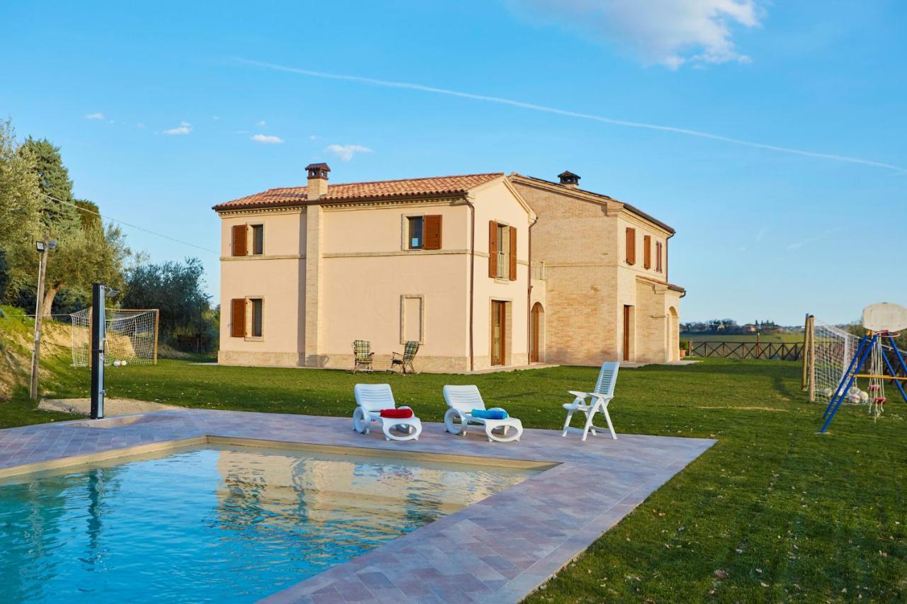 Agriturismo Nido Delle Rondini Macerata Exterior foto